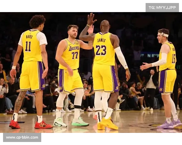 NBA官宣周最佳:格林再获奖比肩哈登 班凯罗当选湖人双星入围提名 NBA官宣周最佳:格林再获奖比肩哈登 班凯罗当选湖人双星入围提名