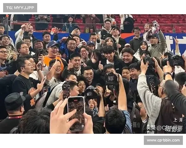 温网告别赛季临近 球迷深感不舍与退役传奇的离别 温网告别赛季临近 球迷深感不舍与退役传奇的离别